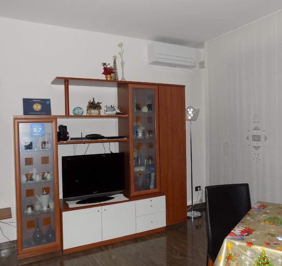 Aparthotel Feeling At Home Καστενάζο Εξωτερικό φωτογραφία