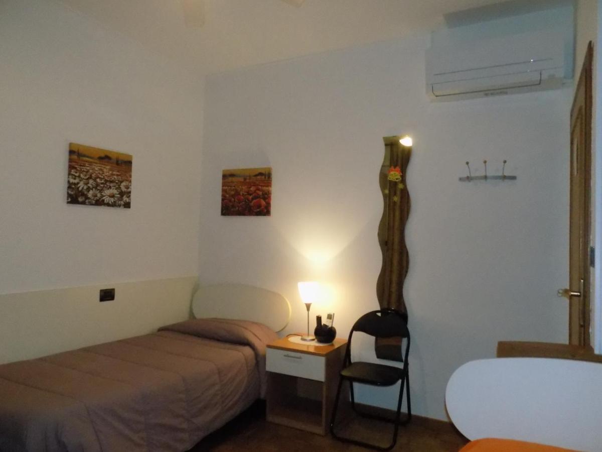 Aparthotel Feeling At Home Καστενάζο Εξωτερικό φωτογραφία
